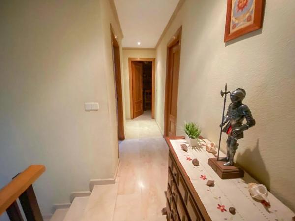 Chalet pareado en calle la Fonteta