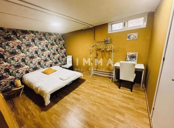 Chalet pareado en calle Dentol