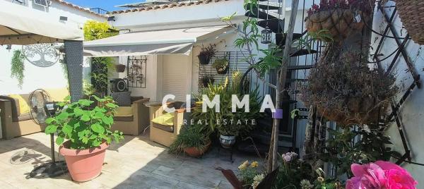 Chalet adosado en calle Serra del Cabeçó d'Or