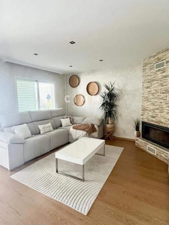 Chalet pareado en calle Dentol