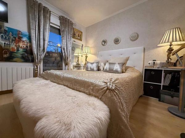 Chalet adosado en calle Serra del Cabeçó d'Or