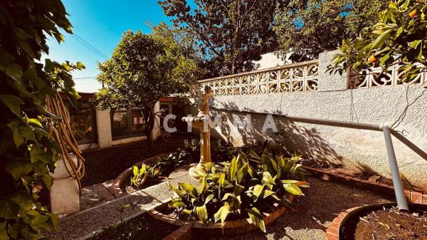 Casa independiente en calle Xile p