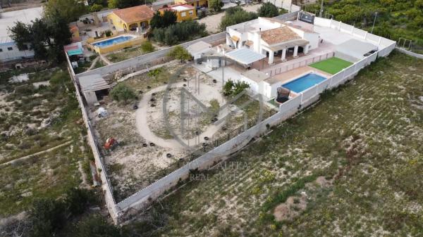 Casa independiente en Partida Mediases, 49