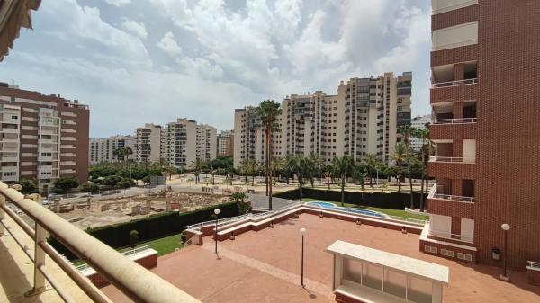 Piso en calle Gregal