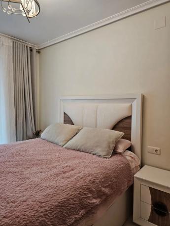 Piso en avenida Mestral, 5