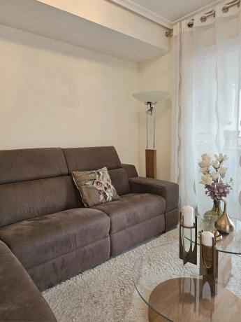 Piso en avenida Mestral, 5