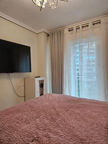 Piso en avenida Mestral, 5