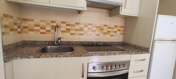 Piso en calle Censal, 2