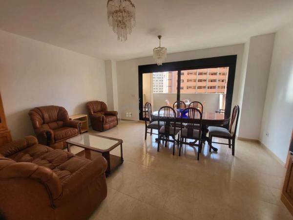 Piso en avenida Mestral