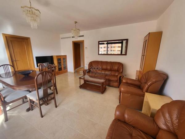 Piso en avenida Mestral