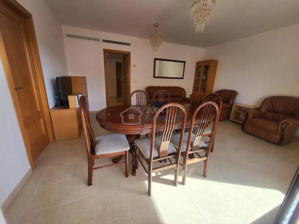 Piso en avenida Mestral