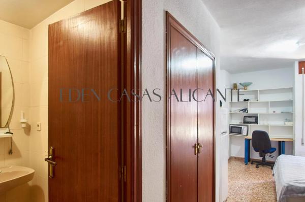 Piso en calle Colón, 81