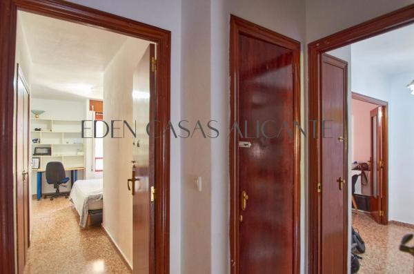 Piso en calle Colón, 81