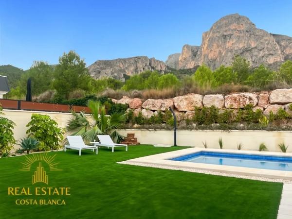 Casa independiente en calle La Solana