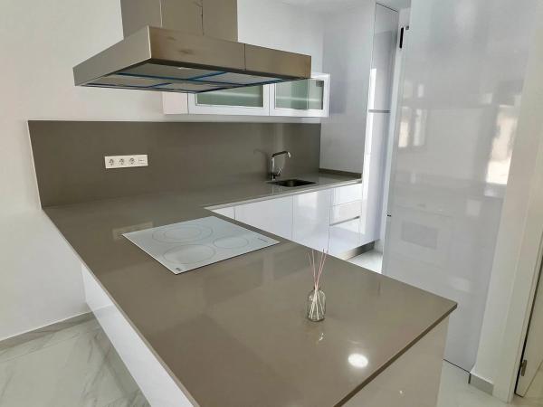 Chalet adosado en calle Napoles, 4