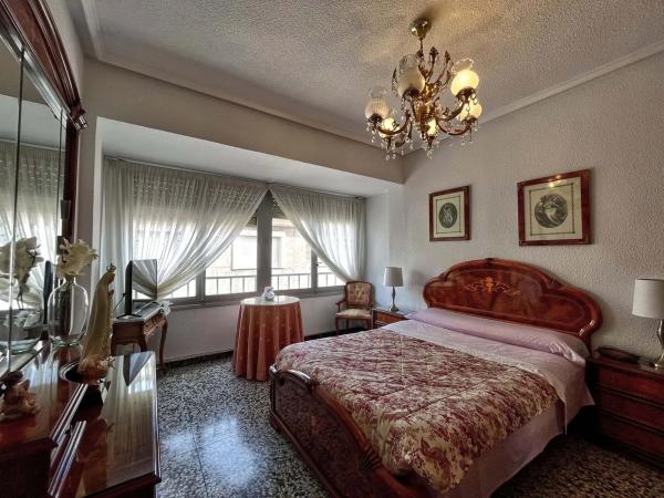 Piso en calle Oscar Esplá, 5