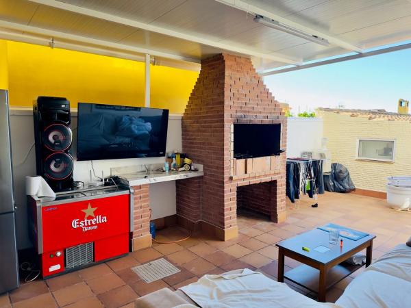 Chalet adosado en calle Cefeo, 1