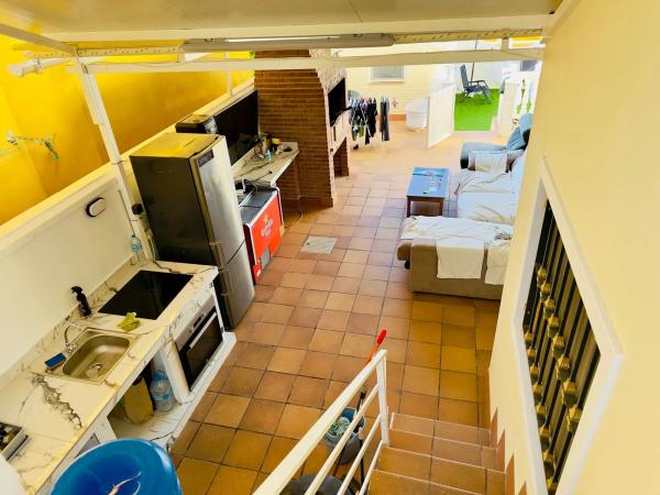 Chalet adosado en calle Cefeo, 1