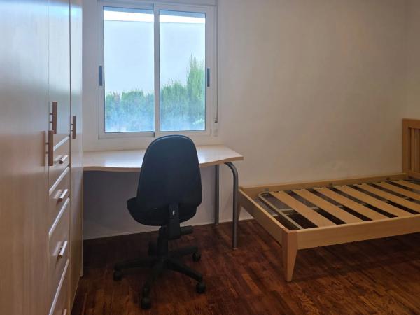 Casa independiente en plaza Poligono 16