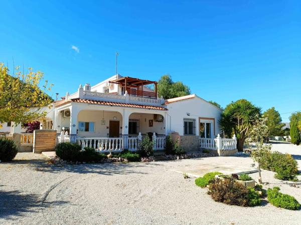 Casa independiente en alto Monte, 3