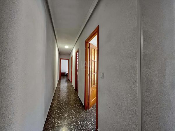 Piso en avenida de la Constitución s/n