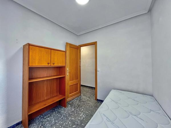 Piso en avenida de la Constitución s/n