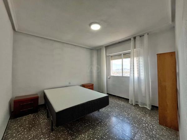 Piso en avenida de la Constitución s/n