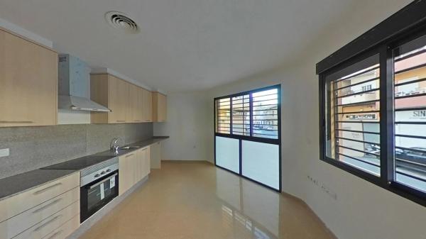 Piso en calle Eugenio Montes