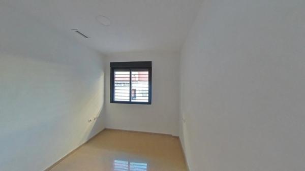 Piso en calle Eugenio Montes