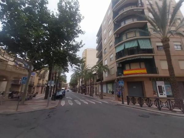 Piso en avenida Constitución