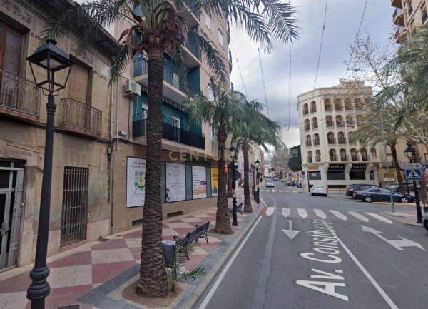 Piso en avenida Constitución