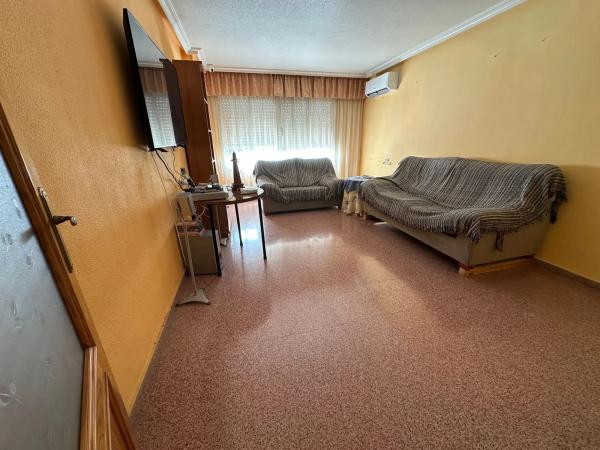 Piso en avenida de la Constitución