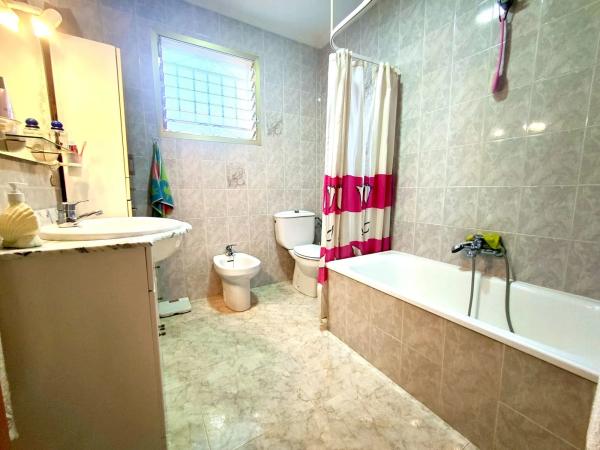 Casa independiente en Bayon 12