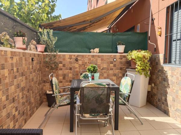 Chalet adosado en calle Manuel de Falla, 14