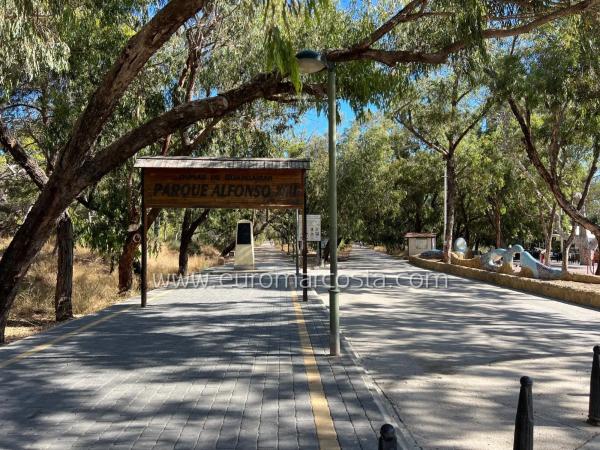 Chalet adosado en calle Galcerá de Rosanes