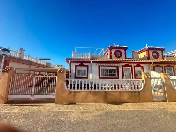 Chalet en Barrio Playa Flamenca