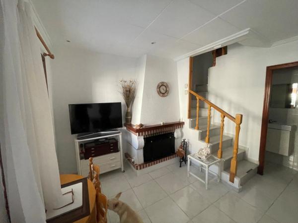 Chalet adosado en Charmigt radhus med veranda och takterrass s/n