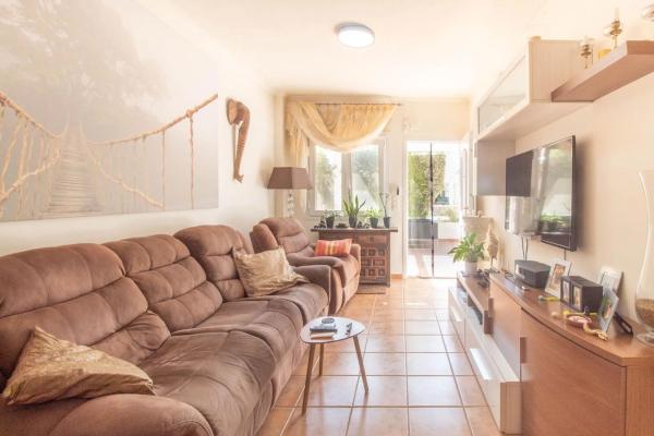 Chalet adosado en avenida de Suecia, 26