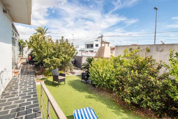 Chalet adosado en avenida de Suecia, 26