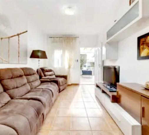 Chalet adosado en calle de austria