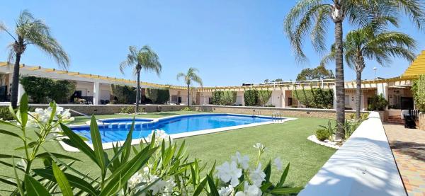 Chalet adosado en calle de austria