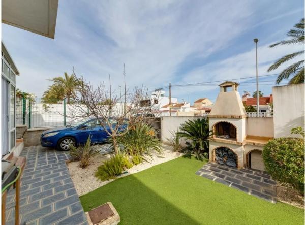 Chalet adosado en avenida de Suecia, 66