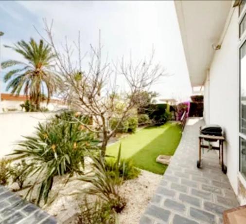 Chalet adosado en calle de austria