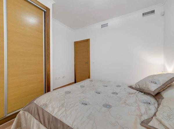 Chalet adosado en avenida de Suecia, 66