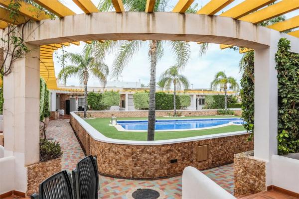 Chalet adosado en avenida de Austria