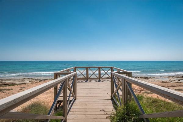 Chalet adosado en avenida de Austria
