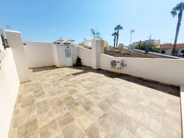 Chalet adosado en calle Noruega, 41