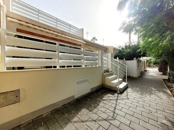 Chalet adosado en calle Noruega, 41