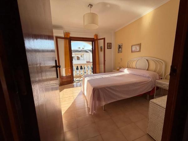 Chalet adosado en Urbanización Mil p Romeos, 296