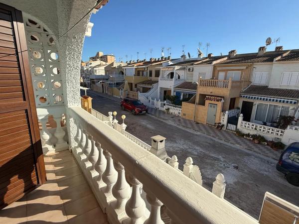 Chalet adosado en Urbanización Mil p Romeos, 296